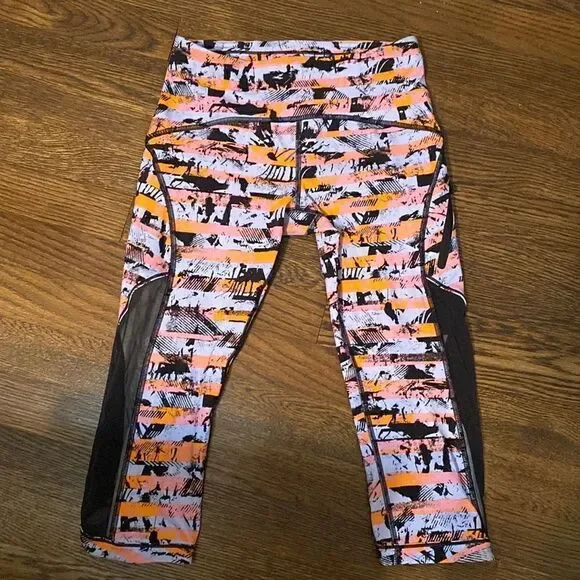 Lululemon Sun Runner Crop - Size 2 - Picture 4 of 12